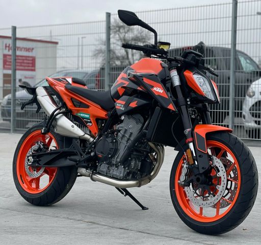 KTM 890 Duke GP 2023