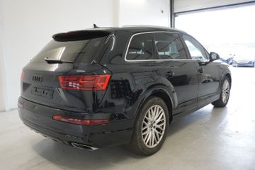 Audi Q7 - 6