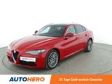 Alfa Romeo Giulia 2.0 Turbo Super Aut*NAVI*XENON*TEMPO*PDC* - Alfa Romeo aus 2020