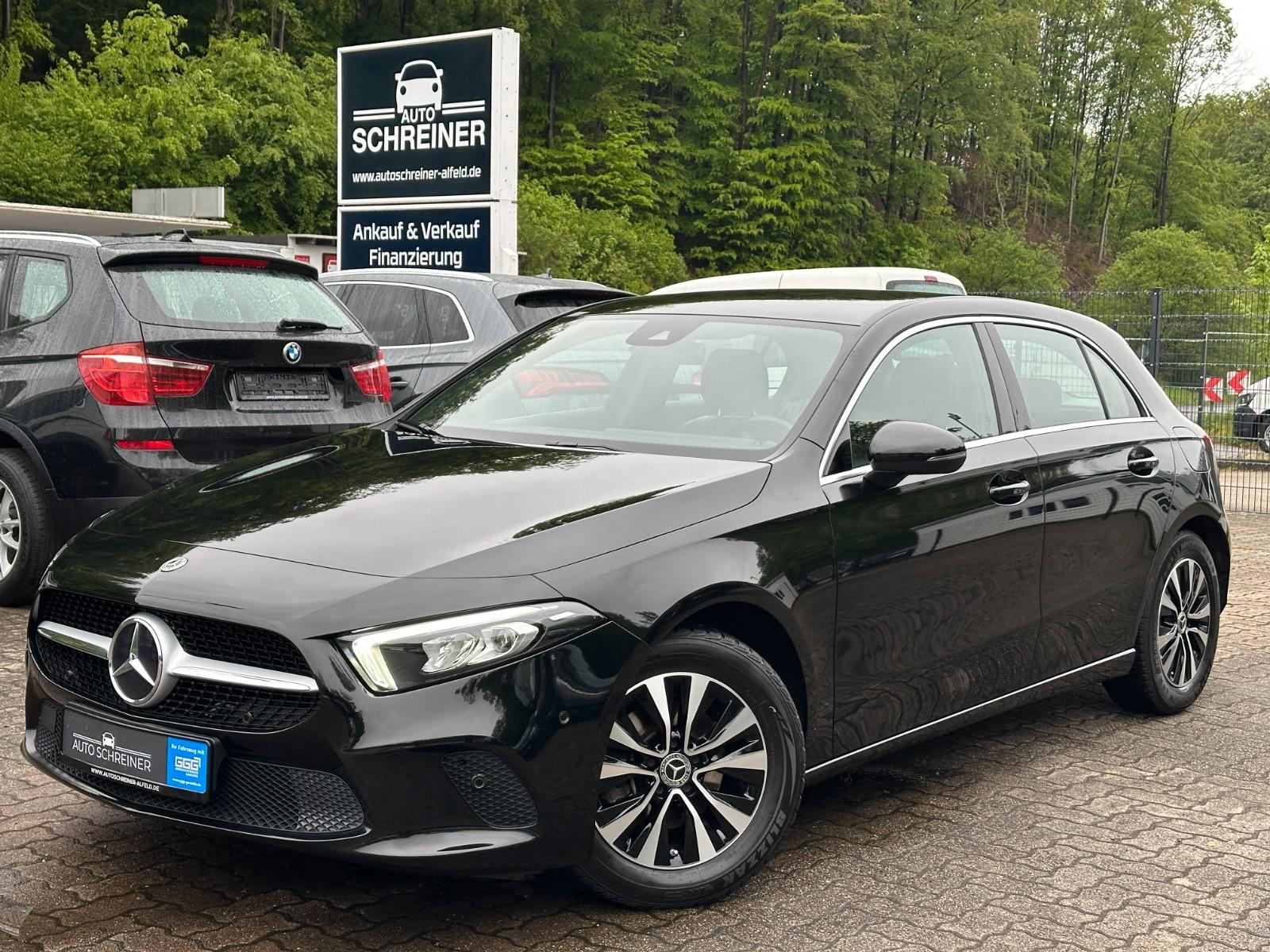 Mercedes-Benz A 180 AUTOMATIK LEDER SHZ RFK