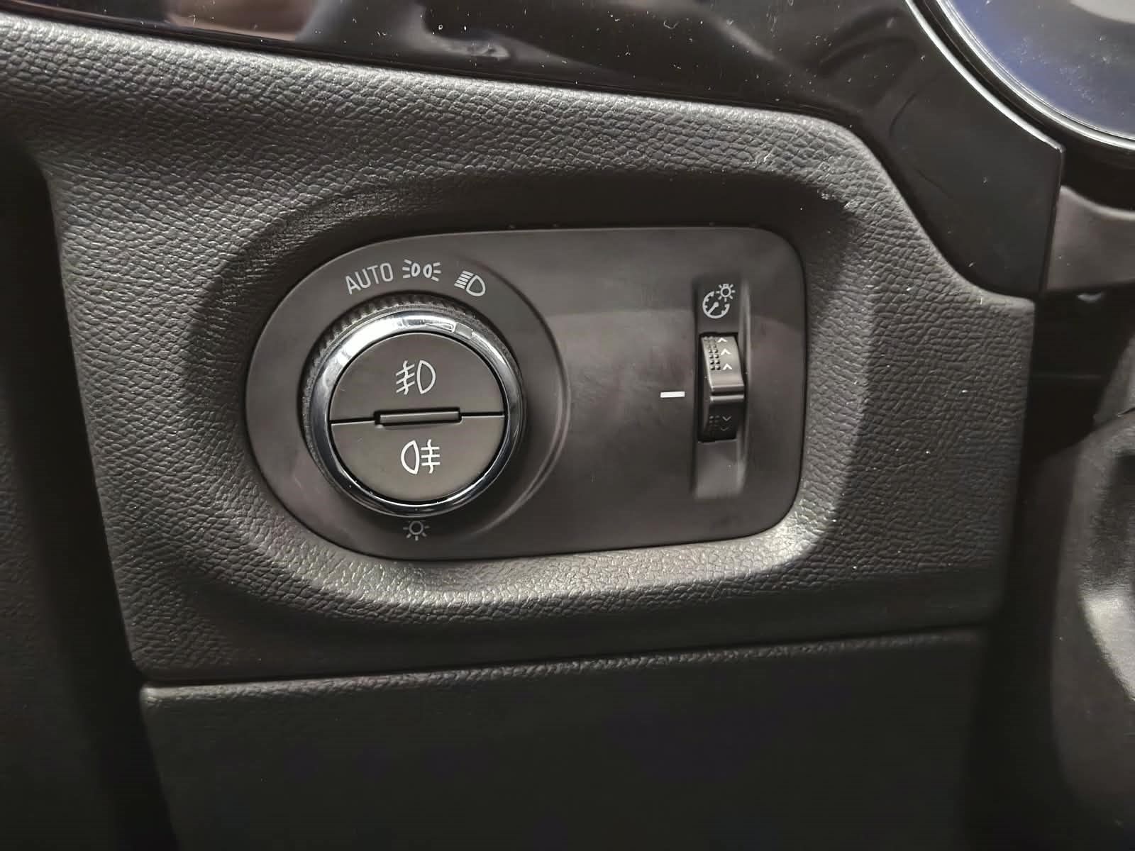 OPEL Corsa 1.2 Turbo GS IntelliLux Navi – Bild 35