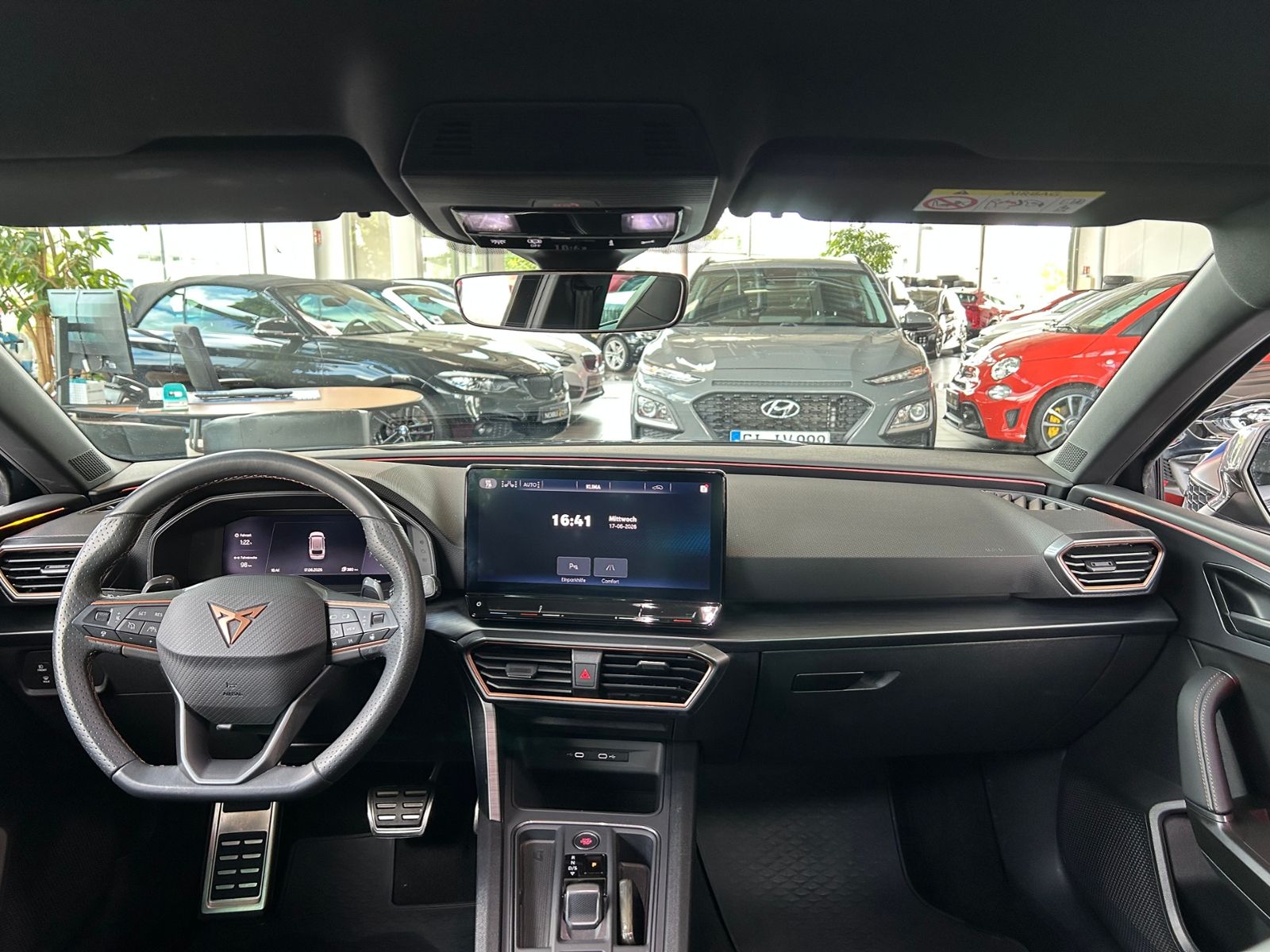 Fahrzeugabbildung CUPRA Leon Sportstourer e-Hybrid KLIMA LED NAVI SHZ