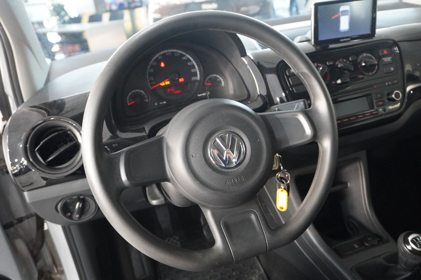 Fahrzeugabbildung Volkswagen up! 1.0 MOVE 3-TÜR NAVI/KLIMA/SPORT/CD/AUX/TÜV