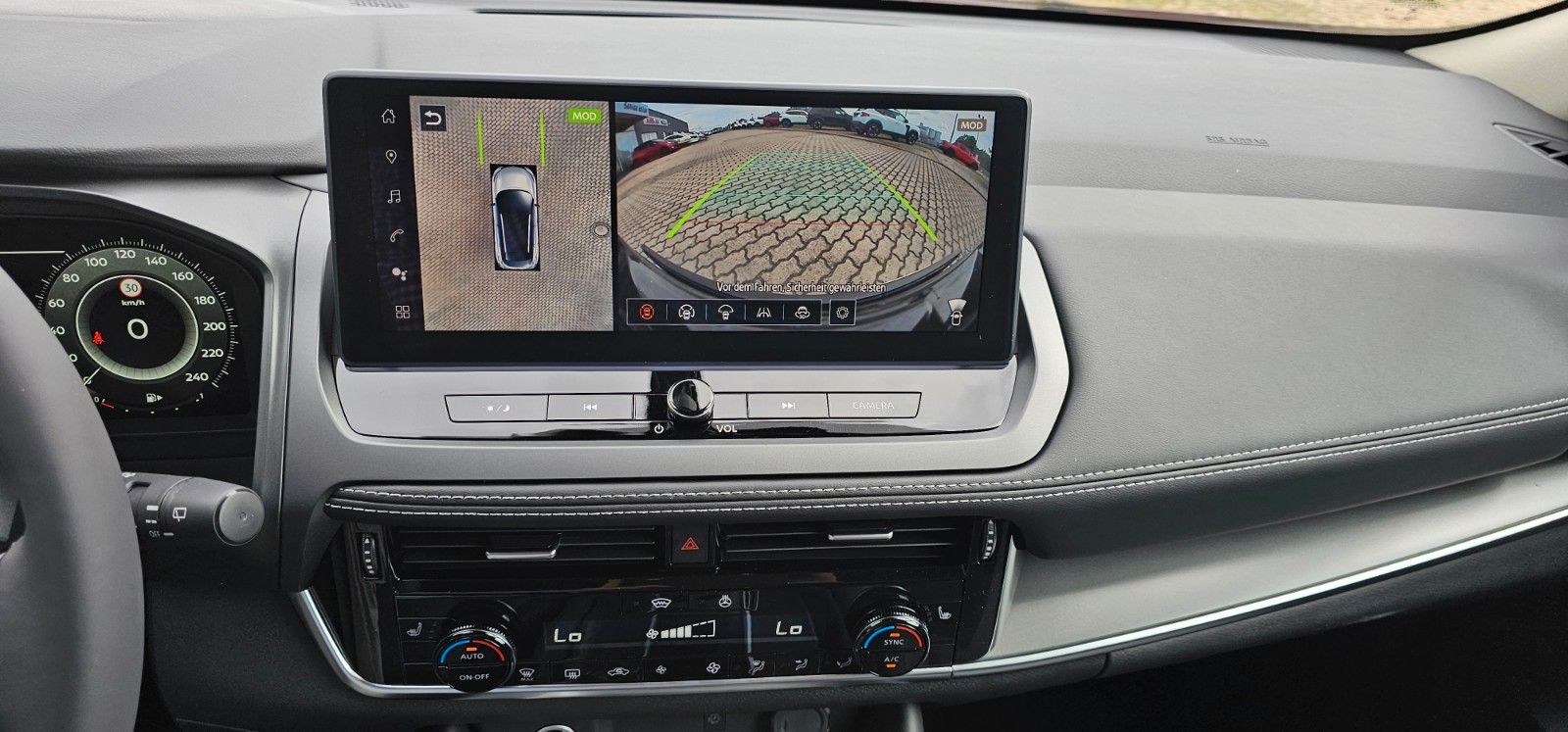 Fahrzeugabbildung Nissan Qashqai 1.3 DIG-T MHEV Xtronic N-Connecta MY2024