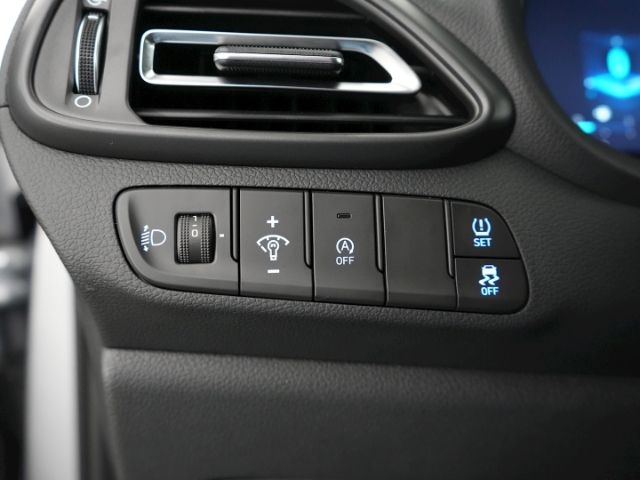 i30 FACELIFT T-GDI ADVANTAGE DCT+VOLL LED+NAVI+R