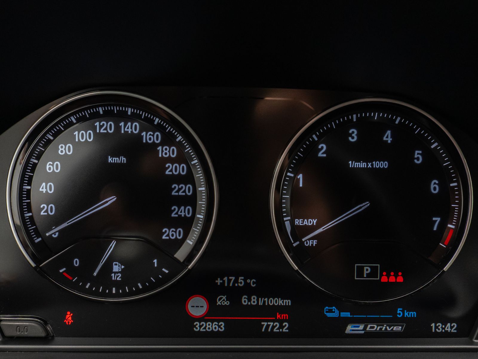 Fahrzeugabbildung BMW X1 xD25e Parkassist DAB AHK Geschwindigkeitsreg