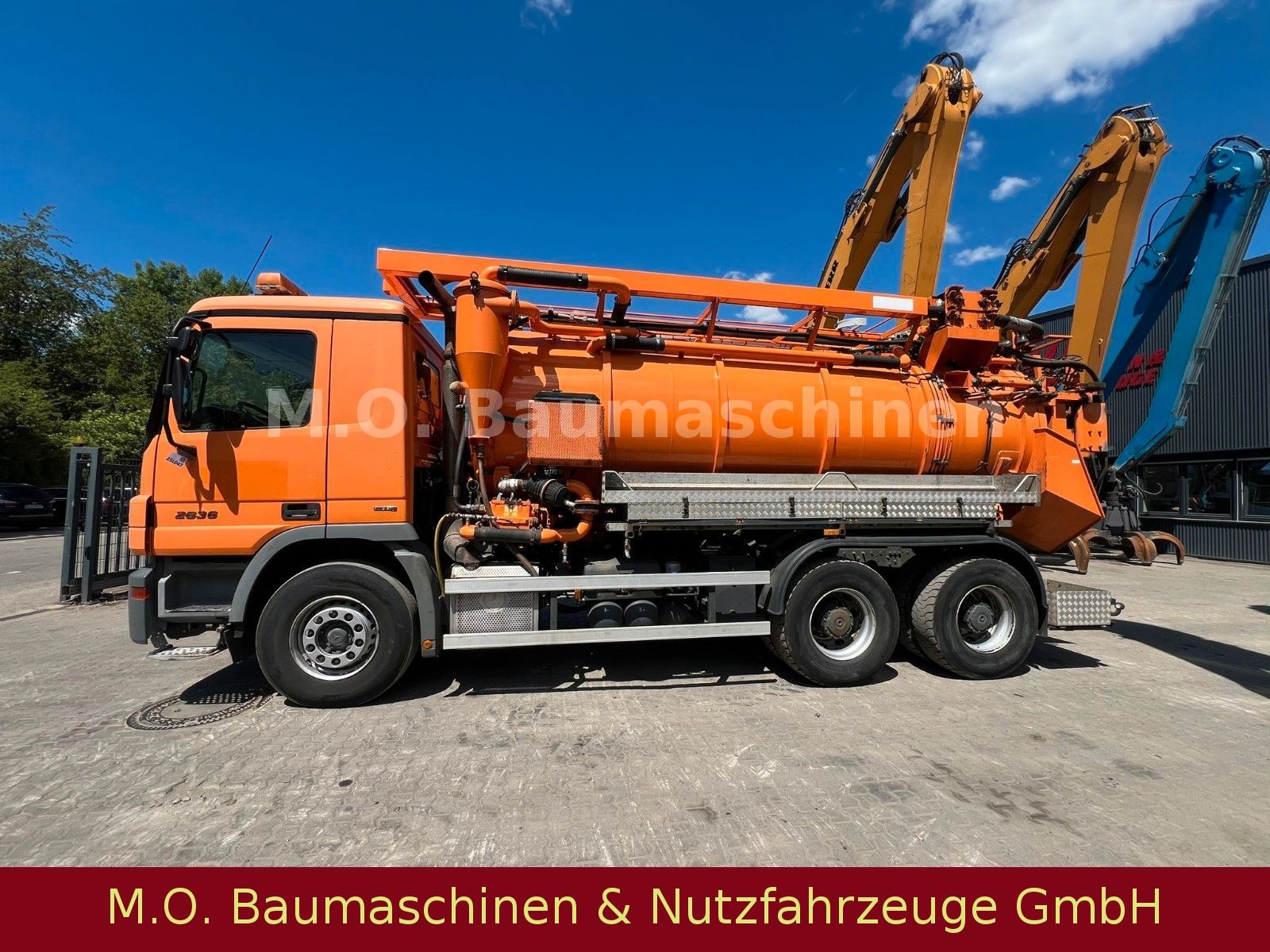 Fahrzeugabbildung Mercedes-Benz Actros 2636/Euro 5/6x4/12,6 m³ Leistikow / Uraca