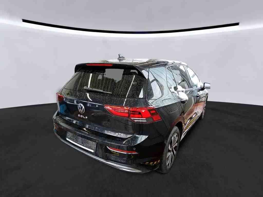 Volkswagen Golf VIII 1.5 eTSI DSG ACTIVE +LED +ACC +VIRTUAL