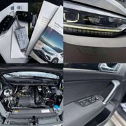 Fahrzeugabbildung Volkswagen Touran Highline DSG **LED / NAVI / KAMERA / Totw