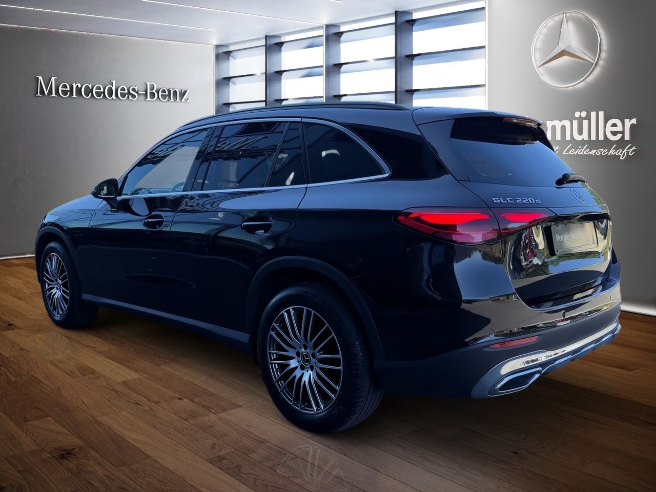 Fahrzeugabbildung Mercedes-Benz GLC 220 d 4M AVANTGARDE+AHK+MEMORY+CARPL+TOTW+
