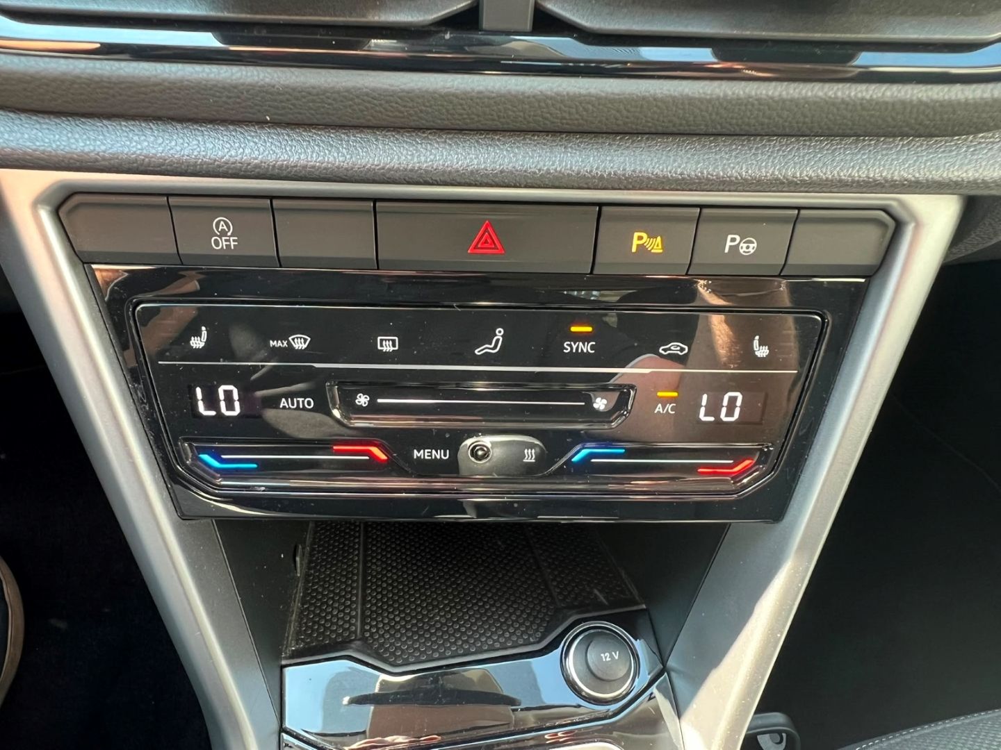 T-Roc 1.0TSI Life - NAVI*KAMERA*StHzg*ACC*APP!!!
