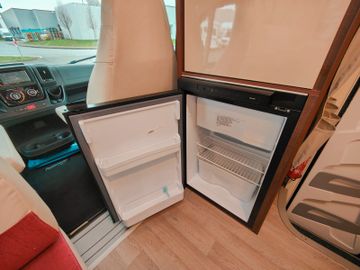 Fahrzeugabbildung XGO Dynamic 27 - 9G AUTOMATIK 140PS + 6 SCHLAFPLÄTZE