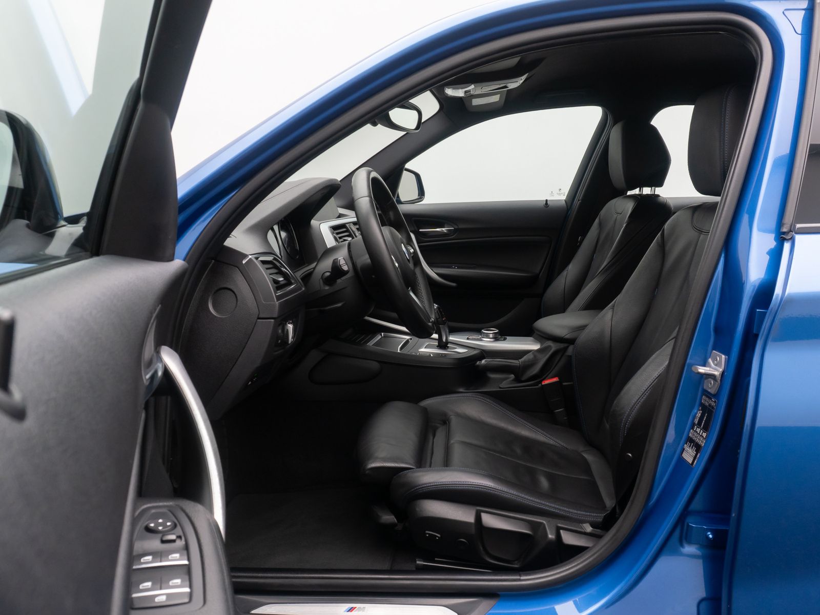 Fahrzeugabbildung BMW 116d MSport ParkAs DAB HiFi Leder Geschwindigreg