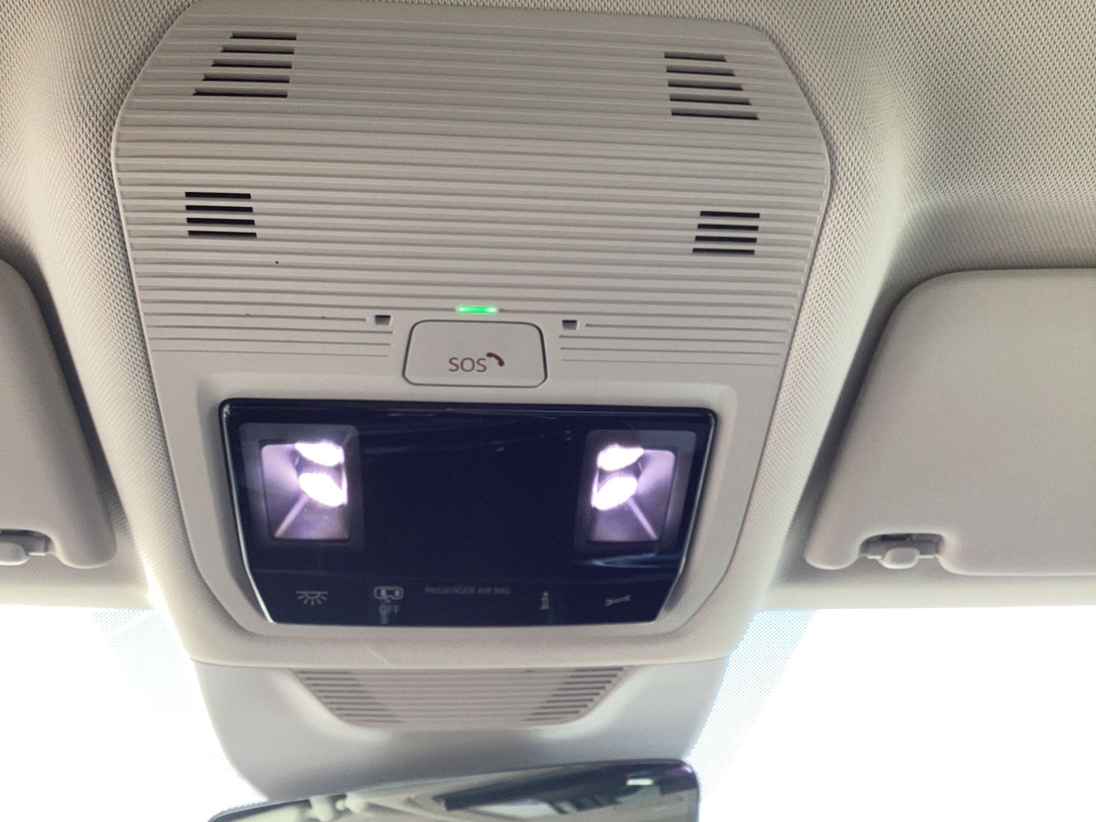 Fahrzeugabbildung Volkswagen Passat TDI Elegance DSG LED ACC AHK NAVI TRAILER