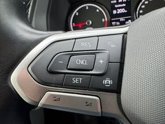 Fahrzeugabbildung Volkswagen T6.1 Caravelle Comfortl. DSG - AHK*NAVI*8-Sitz!!