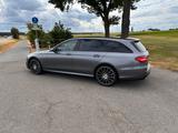 Mercedes-Benz E 400 4MATIC T AMG Standheizung, WideScreen, AHK - Mercedes-Benz E 400 in Nürnberg