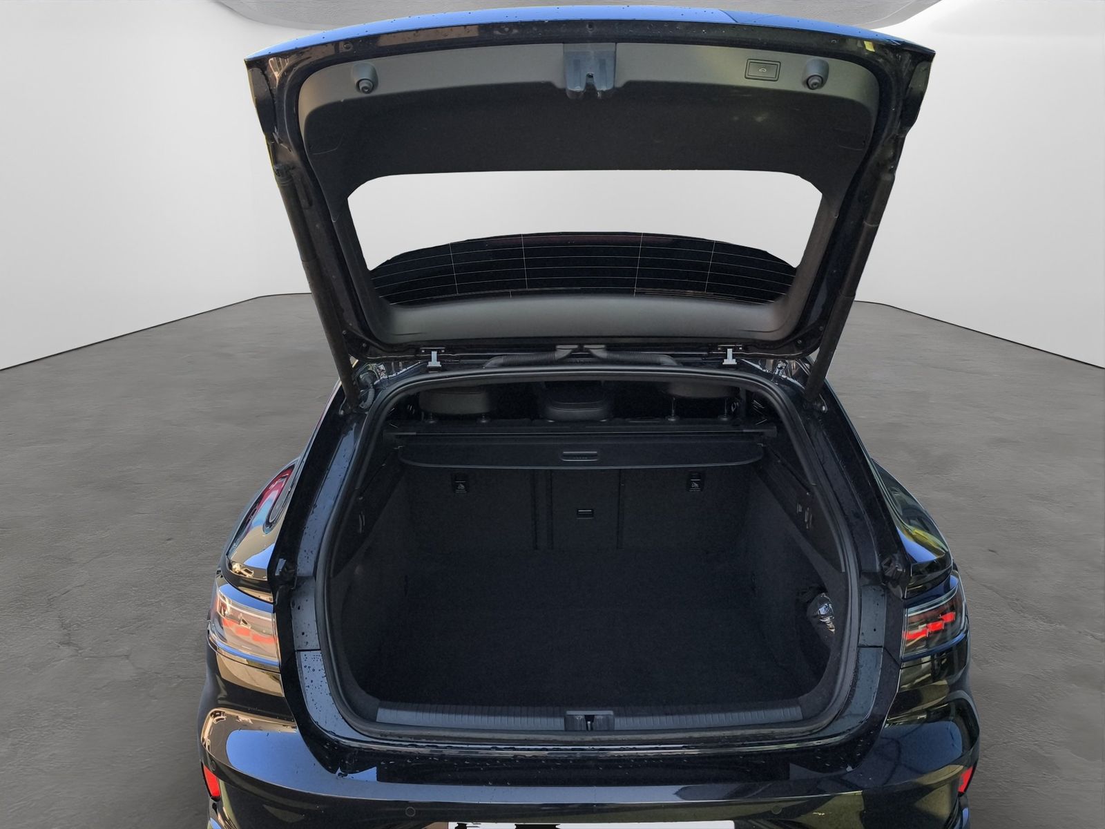 Volkswagen Arteon SB 2.0 TSI DSG 4Mo R IQ.LIGHT NAVI-PRO HU foto 8
