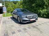 Mercedes-Benz E 220 E -Klasse Lim. E 220 d 4Matic - Mercedes-Benz E 220 mit Diesel-Antrieb: Limousine, Automatik