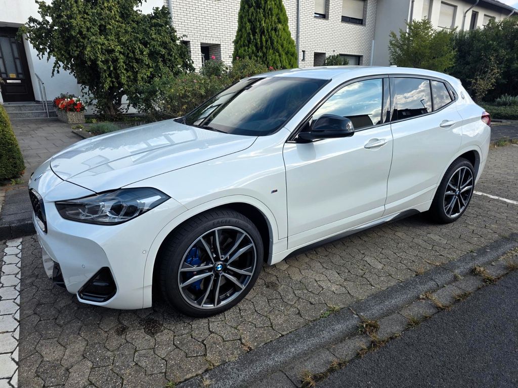 Image of BMW X2