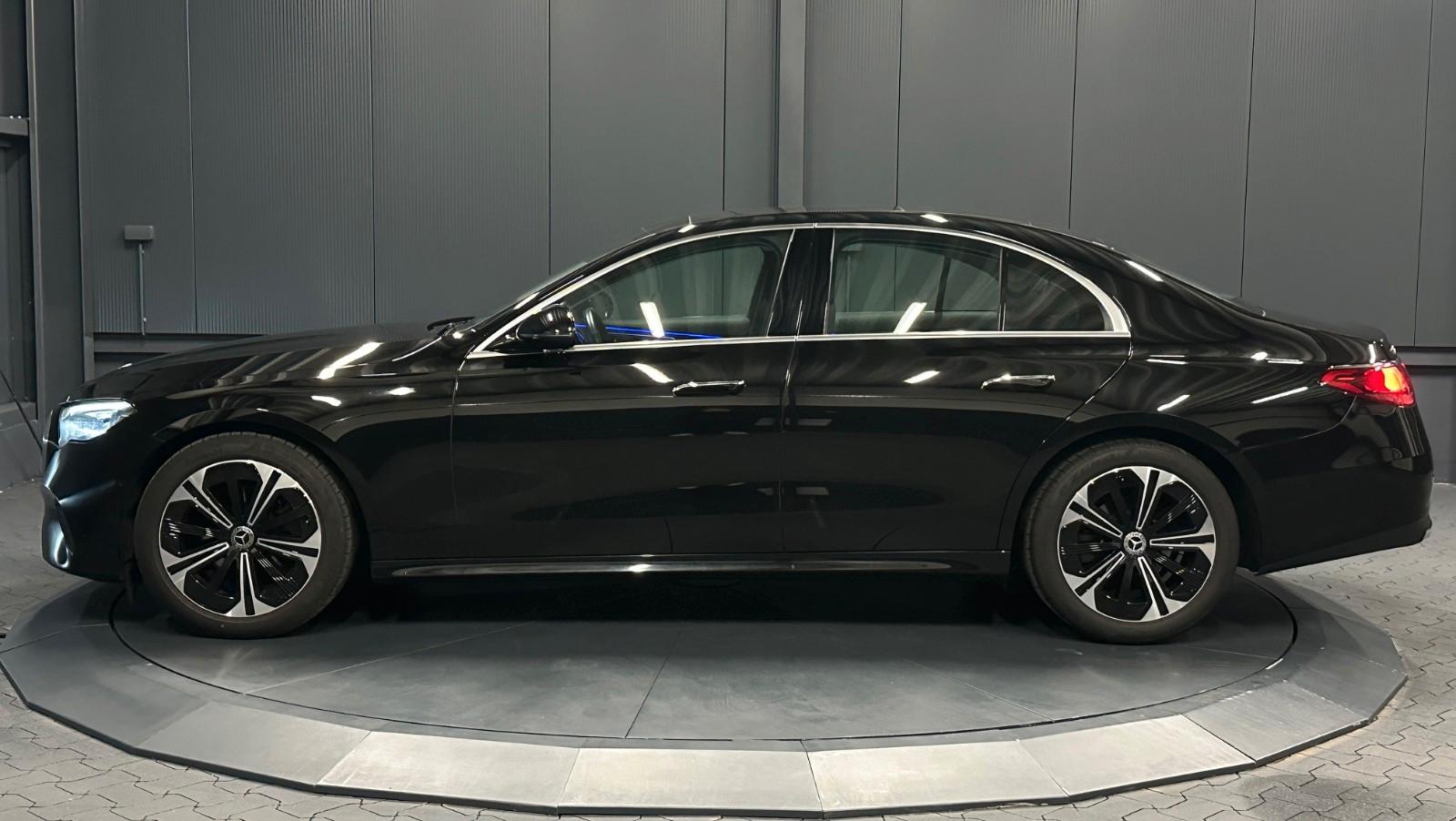 Mercedes-Benz E 220 d Avantgarde Advanced *19Zoll*PANORAMA*