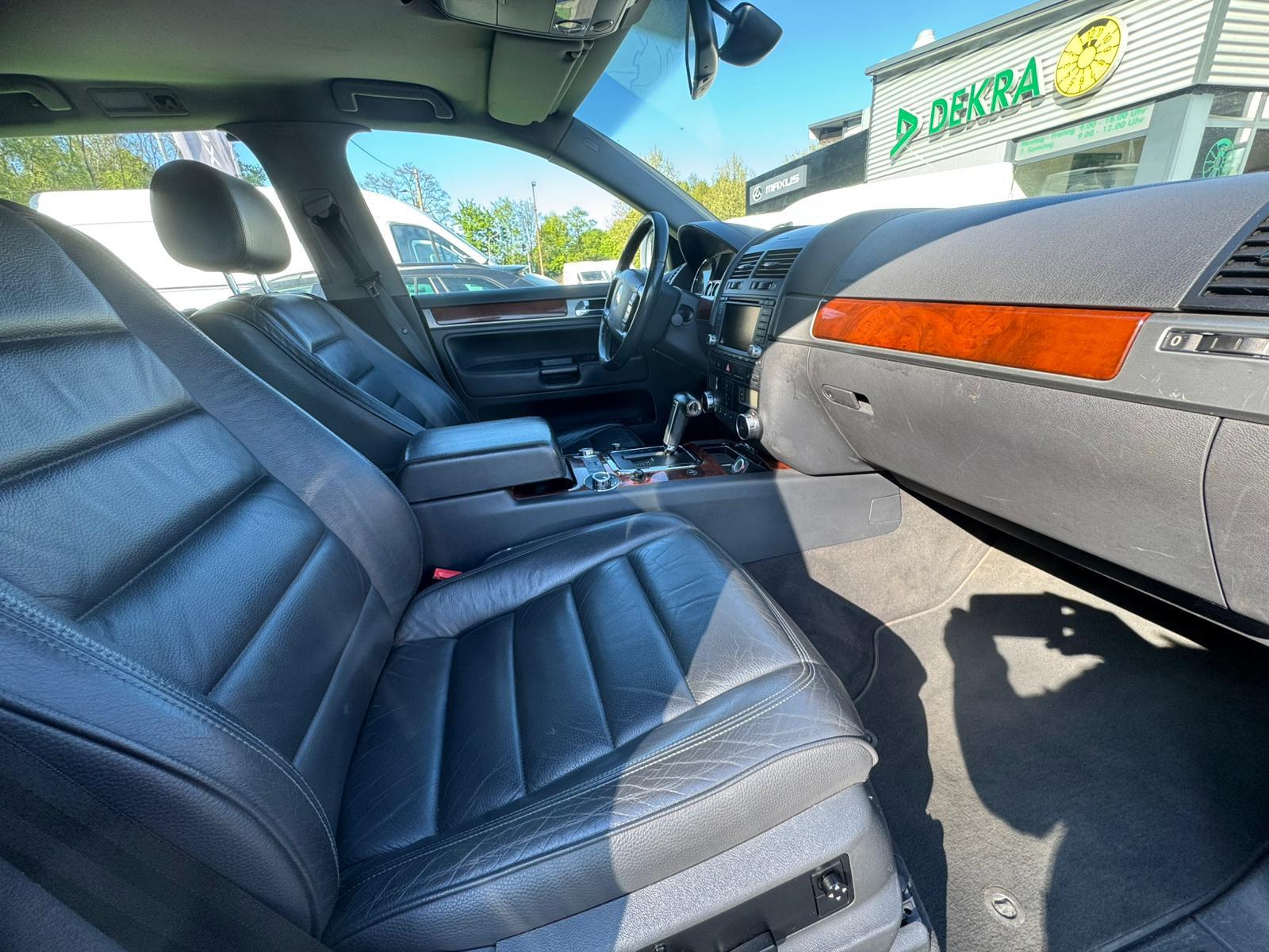 Volkswagen Touareg 2005 — photo 21