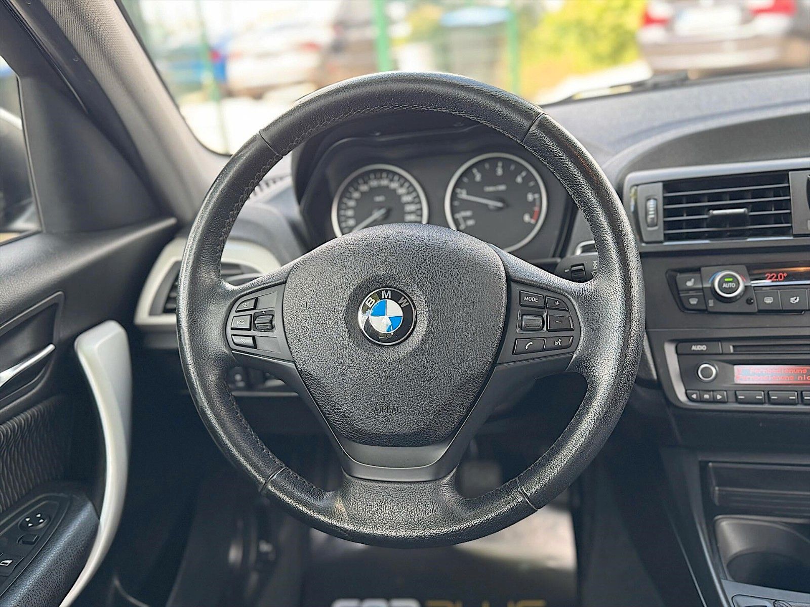 Fahrzeugabbildung BMW 116d Sport Lim. *M-Felgen*Klima*Sitzheizung*