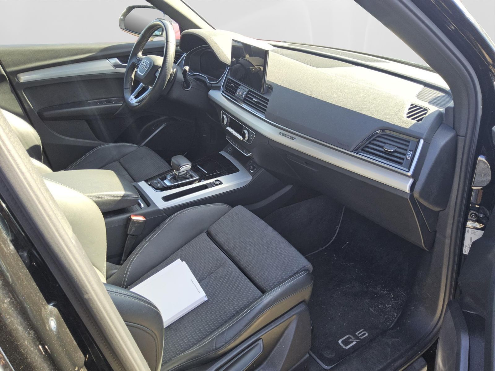 Audi Q5 45 TFSI quattro S-tronic AHK ACC Einparkhi foto 3