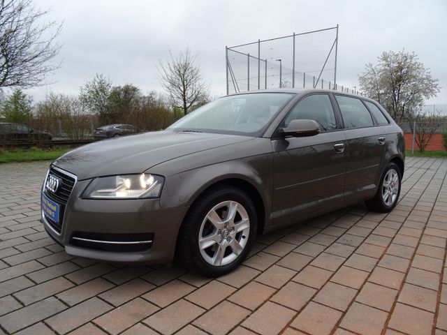 Audi A3 Sportback 1.6 TDI Attraction-2.Hand-Automat.