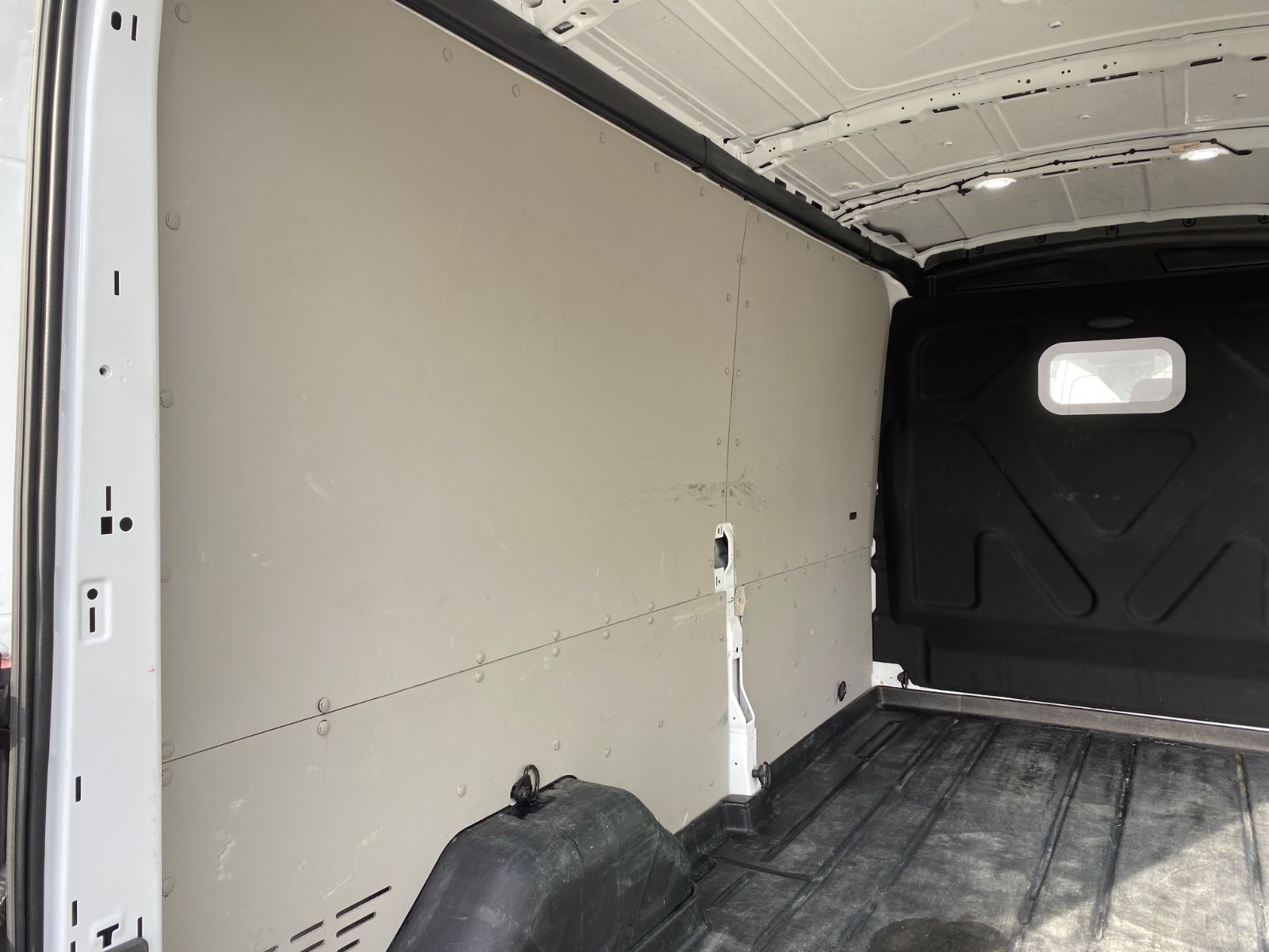 Fahrzeugabbildung Ford Transit Kasten 350 L3H2 Trend,AHK,SHZ,StHZ,SHgep