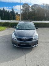 Toyota Verso B - Toyota Verso in Bochum