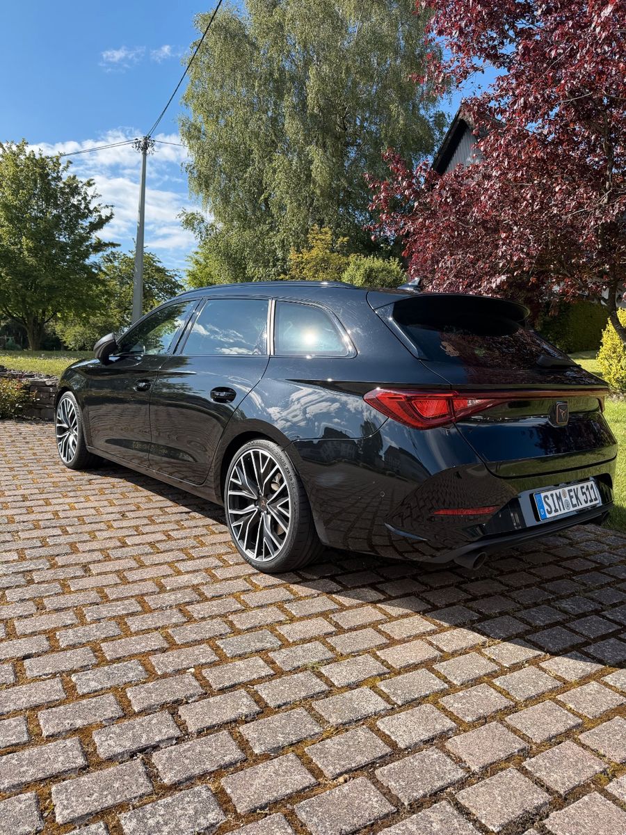 CUPRA Leon