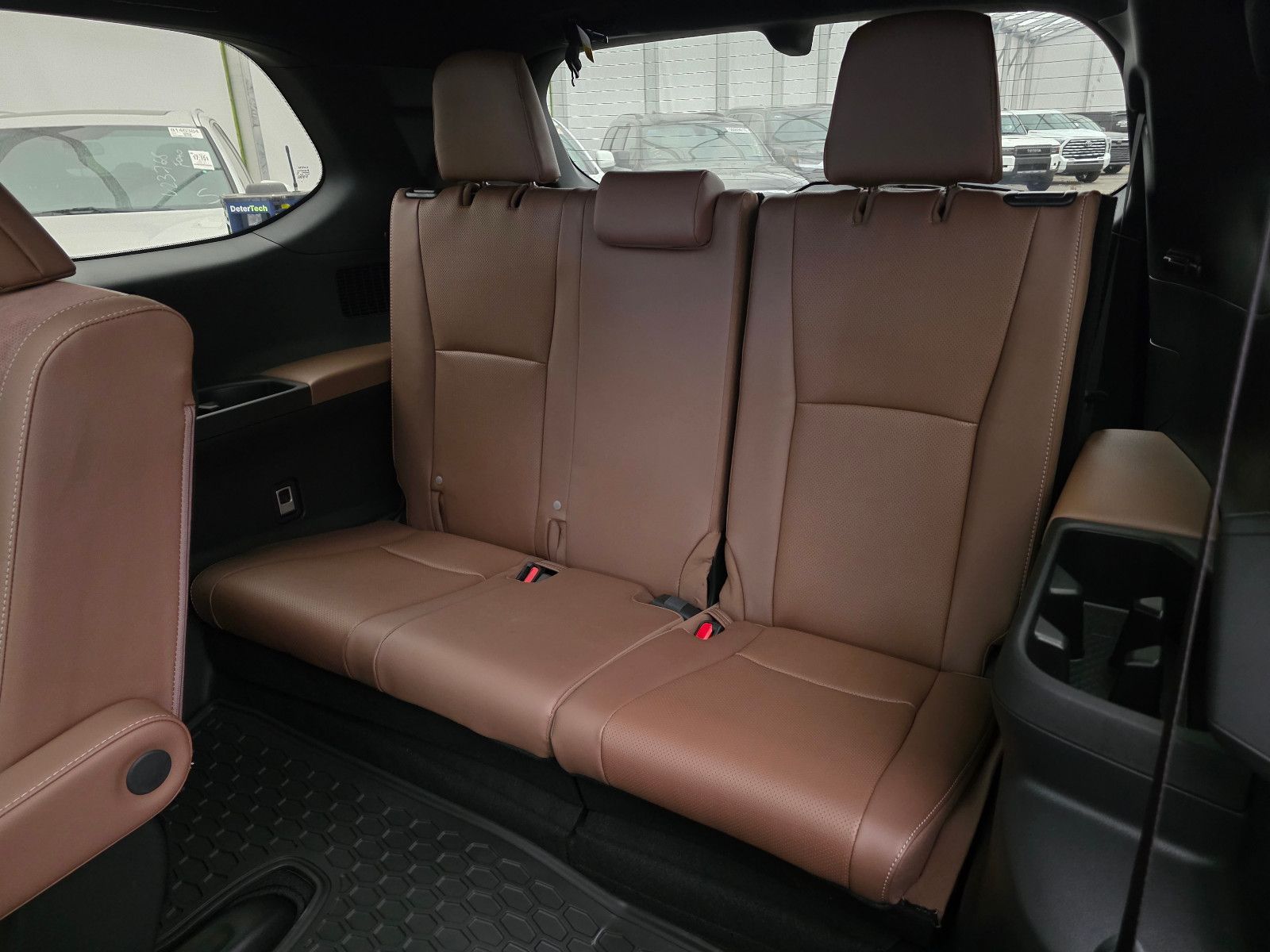 Fahrzeugabbildung Toyota GRAND Highlander Platinum Max T1: 68.000 EURO