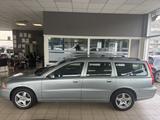 Volvo V70 Kombi 2.4D Summum 136KW Leder Klima Xen. AHK - gebrauchte Volvo V70 aus dem Jahr 2007
