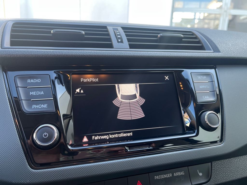 SKODA Fabia Combi 1.0 TSI Active – Bild 15