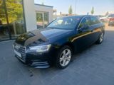 Audi A4 Lim. sport - Audi A4 aus 2016 mit Benzin-Antrieb: Limousine