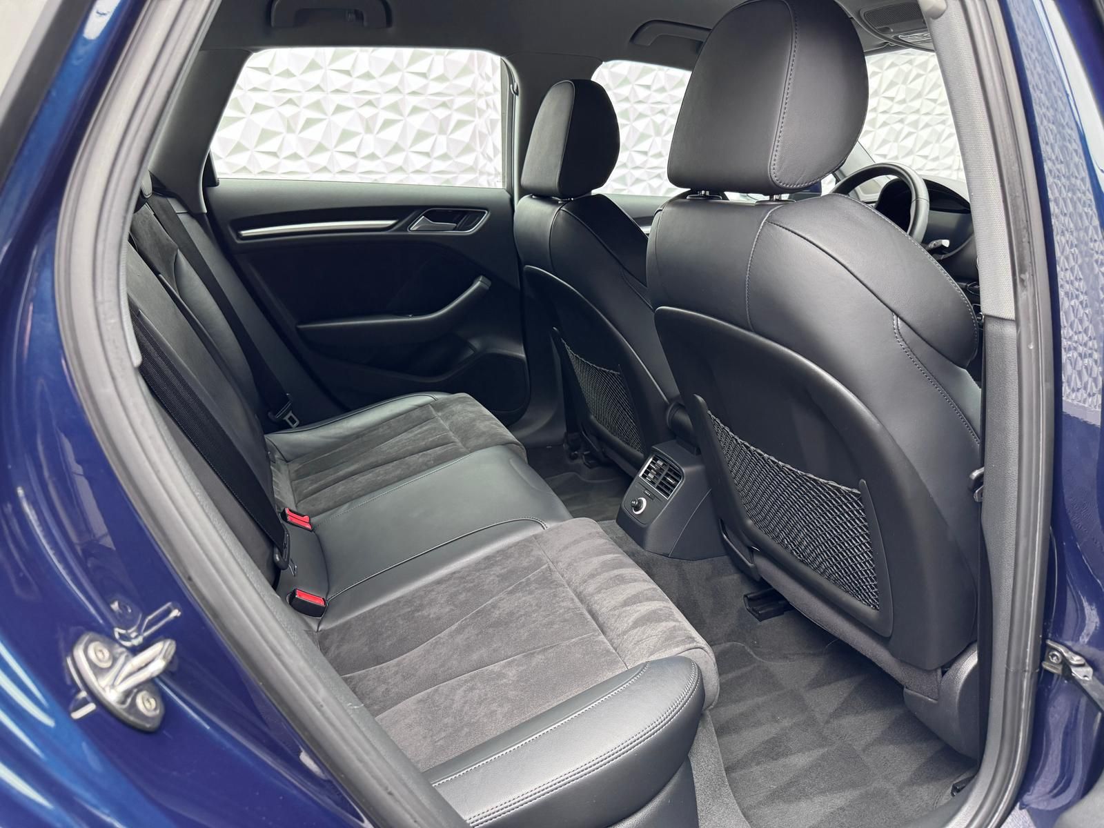 Fahrzeugabbildung Audi SPORTBACK 40 TFSI QUA/ACC/AHK/RCAM/MATRIX/VIRTUA