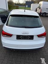 Audi A1 1.4 TFSI S tronic Sportback - - Audi A1: Schiebedach