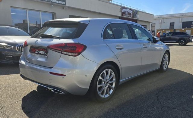 Mercedes-Benz MERCEDES-BENZ A 200 d Automatic PERMUTE imagem 2