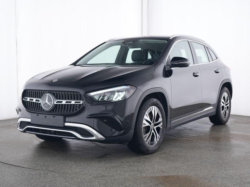 Mercedes-Benz GLA 180 Progressive Line Advanced