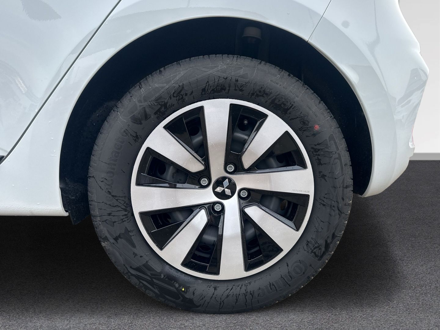 Fahrzeugabbildung Mitsubishi Colt Klima + digitales Cockpit+ LED+ Apple CarPl