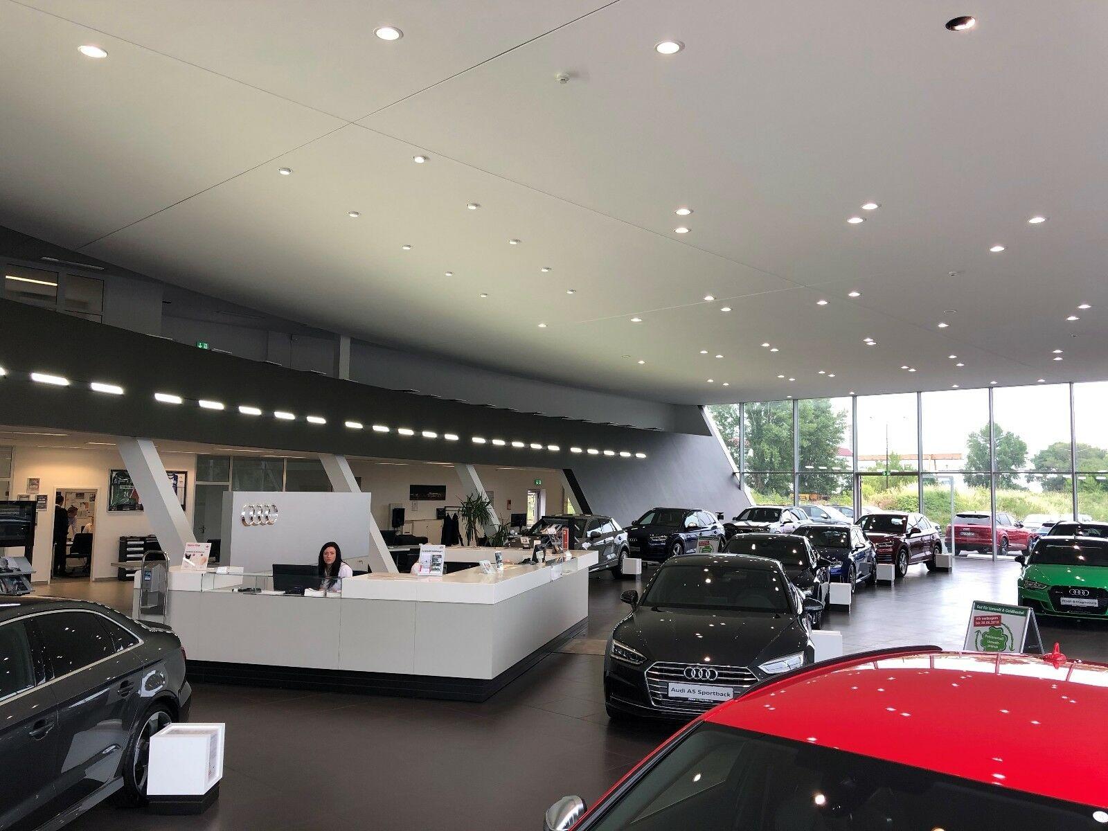 showroom-image-top