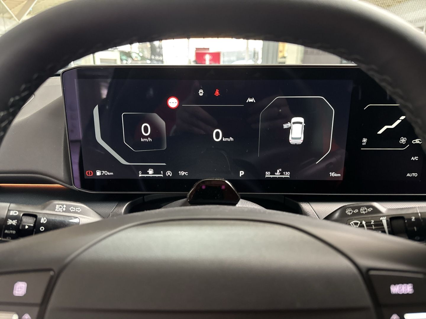 Kia K4 - Bild 12