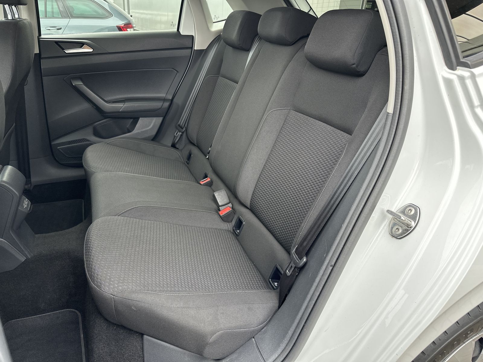 Fahrzeugabbildung Volkswagen Polo 5-Türer 1.6 TDI Comfortline NAV+ACC+KAMERA