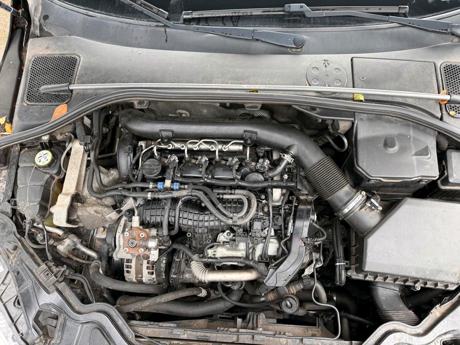 Volvo V60 2014 — photo 10