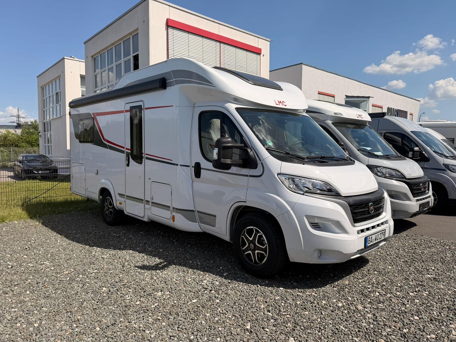 LMC Tourer Lift H 630 Rahmenfenster / Franz. Bett 