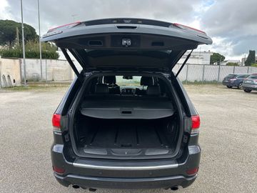 Jeep Grand Cherokee - 7