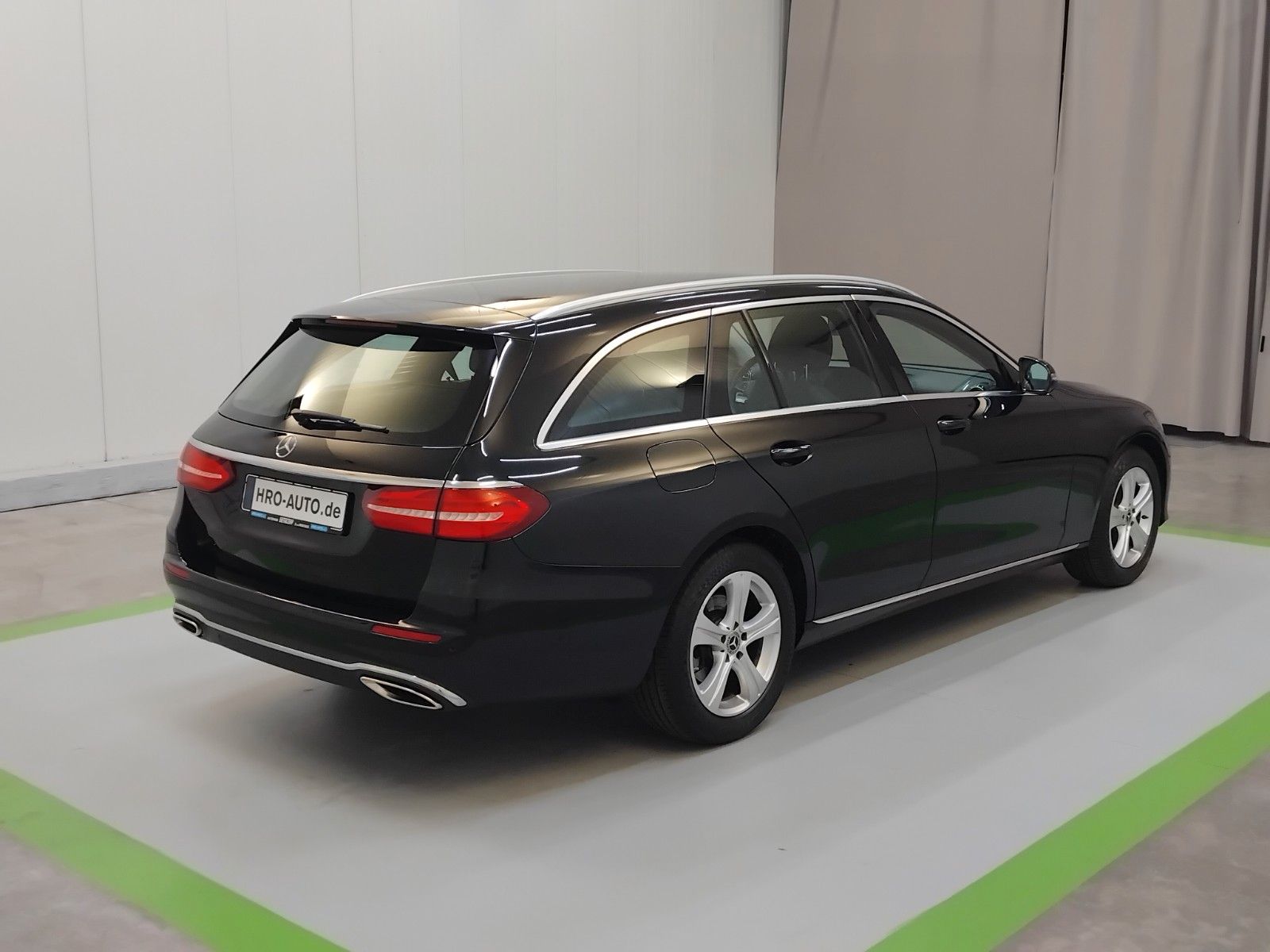 Mercedes-Benz E 200 (06/2026, Benzin)