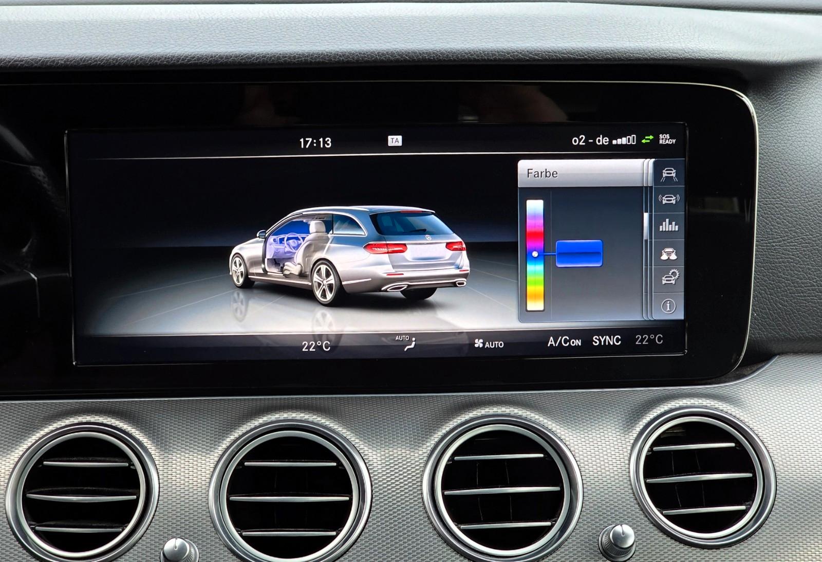 Mercedes-Benz E 220D T AUTOMATIK*LED*RFK*BSA*NAVI*GRA*PDC*SHZ