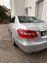 Mercedes-Benz Mercedes E200 W212 - Mercedes-Benz E-Klasse W212 mit Benzin-Antrieb