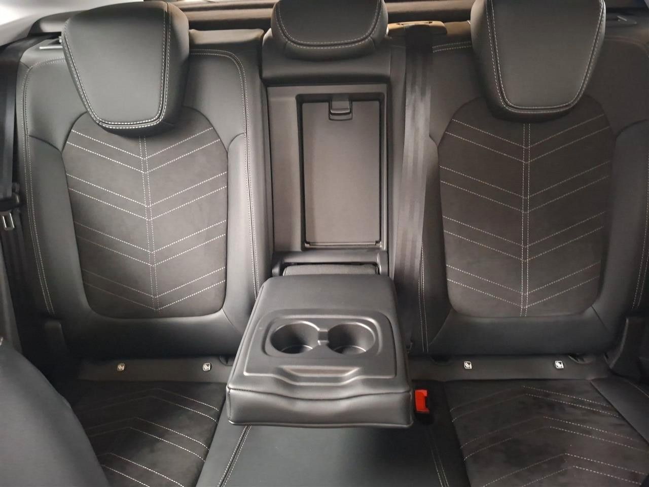 Fahrzeugabbildung Opel Grandland (X) ULTIMATE 4HYBRID NAVI/LED/SPORT/SH